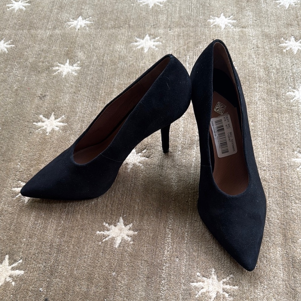 Antonio Melani Black Heels Classic Pumps - Picture 2 of 9